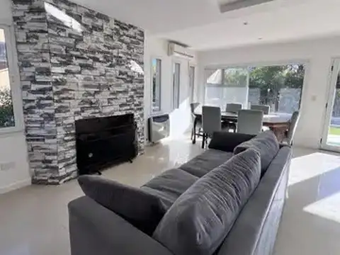 Casa en Venta en La cañada de Pilar, USD 220.000