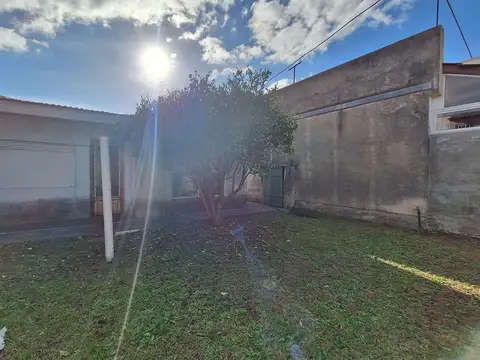 Depto Tipo Casa 4 ambientes con 1 baño