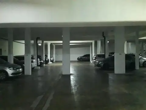 Venta. Cochera. Recoleta. French y Anchorena.