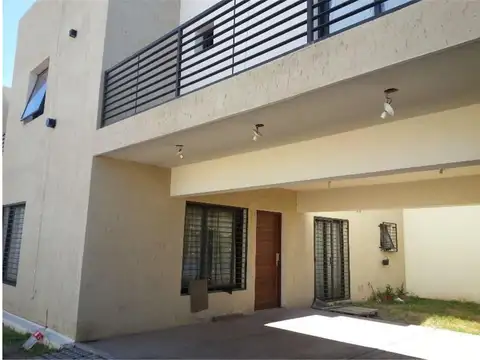 Casa en Alquiler en Centro, $ 990.000