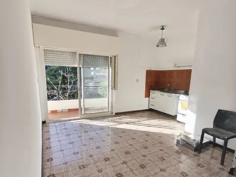 Depto Tipo Casa en Alquiler de 3 ambientes