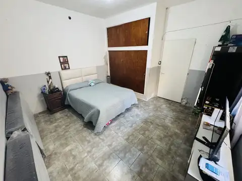 Depto Tipo Casa en Venta en Lanus Oeste, USD 65.000