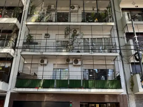 Belgrano, Semipiso Fte 4 Amb. Lc Balcón, D/s Coc. Com. Coch Fija, Impecable