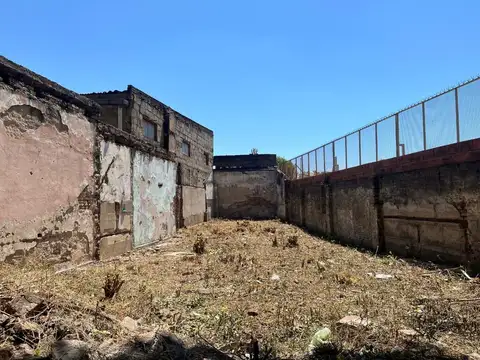 LOTE EN VENTA A METROS DE AVENIDA PELLEGRINI