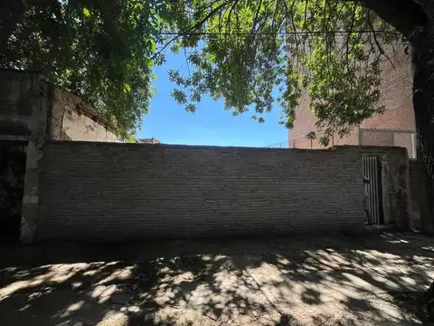 LOTE EN VENTA A METROS DE AVENIDA PELLEGRINI
