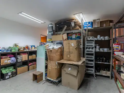 Local en  Barracas Central