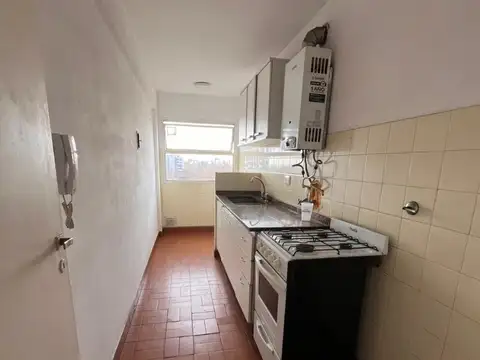 Departamento en Alquiler en Remedios De Escalada, $ 450.000
