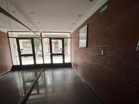 Departamento en Alquiler en Remedios De Escalada, $ 450.000