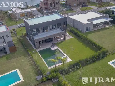 Av de los Lagos Puerto El Canton  PG