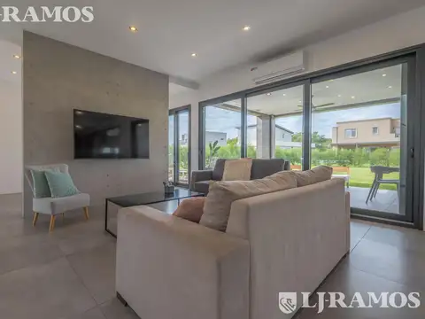 Casa en Venta 1 año