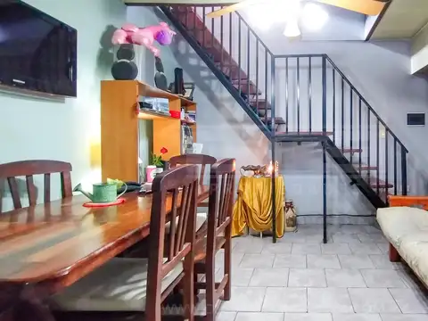 Manuelita Rosas al 600, entre Gorriti y Eduardo Wilde