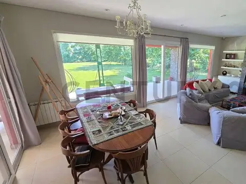 Casa en Venta en Carlos Keen, USD 300.000