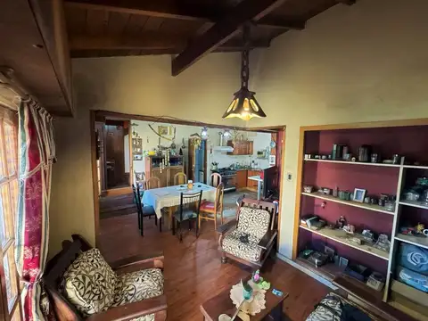 Casa 4 ambientes con 3 baños