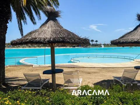 Terreno en Venta en Terralagos, USD 240.000