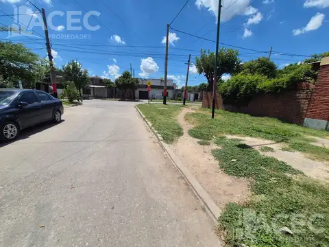 Venta- Galpón - barrio Godoy