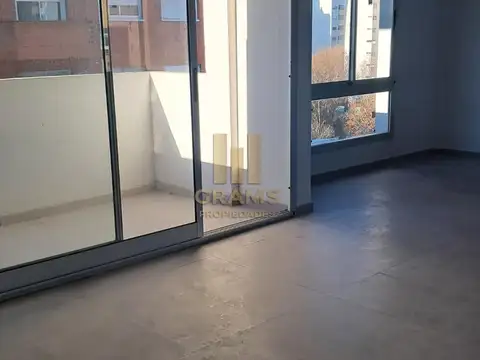 Venta de departamento CUATRO dormitorios, La Plata