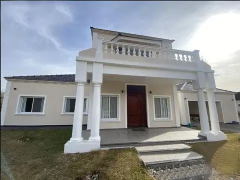 Casa en Venta de 5 dormitorios