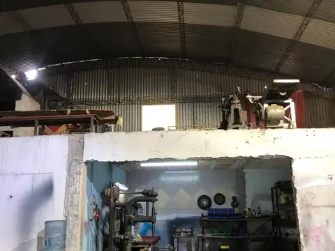 Local en Venta 66 años