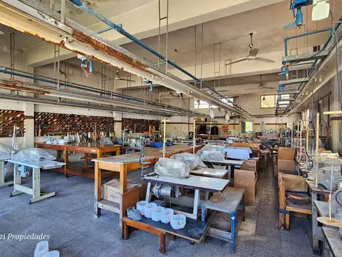 Galpon en Venta en Caseros, USD 410.000