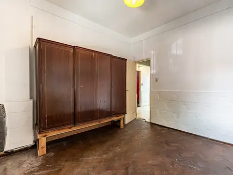 Casa 5 ambientes con 1 baño