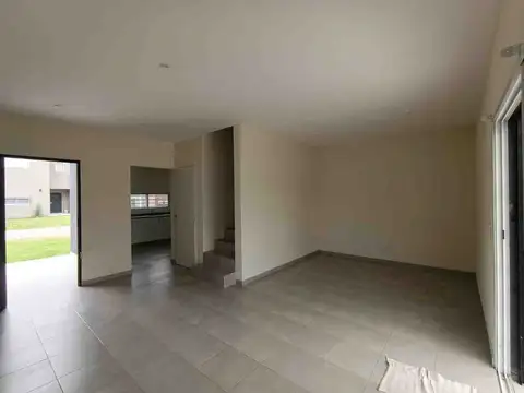 Casa en Alquiler de 3 dormitorios