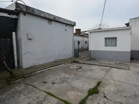 Se vende casa con cochera en Belvedere