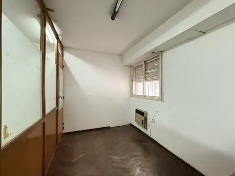 Oficina en Corrientes al 600