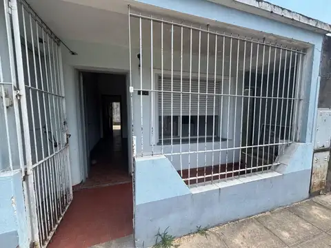 Depto Tipo Casa 2 ambientes con 1 baño