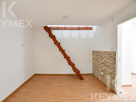 Depto Tipo Casa 4 ambientes con 2 baños