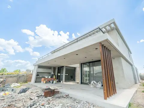 Casa en Venta en Nordelta, USD 1.850.000