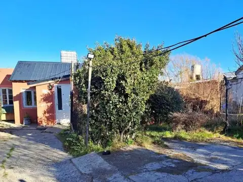 CASA TRES DORMITORIOS B° CIUDADELA