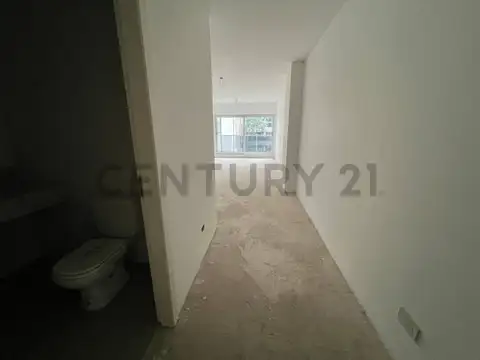 Suipacha 1000, Piso 4