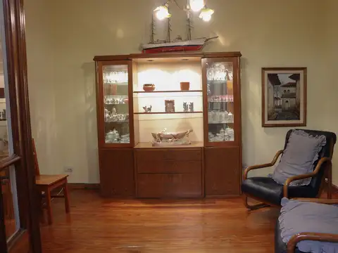 Depto Tipo Casa en Venta de 4 ambientes