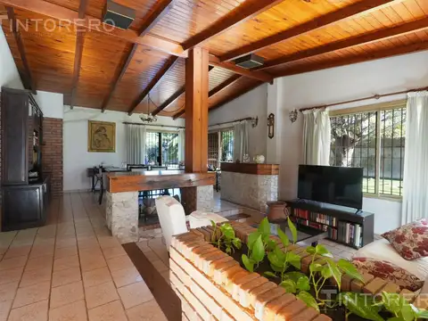 Casa 4amb Venta mas Local 1000mts Lote Ituzaingo Centro