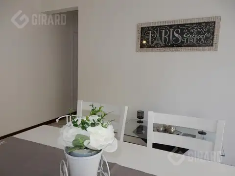 Venta 2 amb. Zona CENTRO.