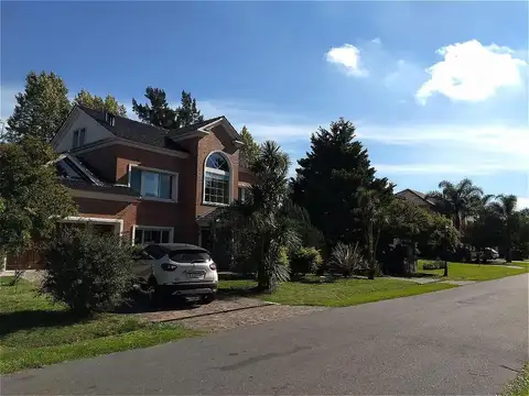 Casa en Venta de 5 dormitorios