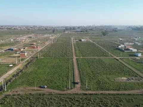 Terrenos en venta - 200Mts2 - Finca Altos del Plata, La Plata