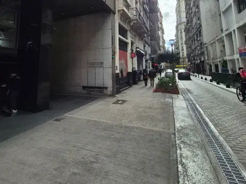 Venta Monoambiente en Edificio con Vigilancia - Zona Centro