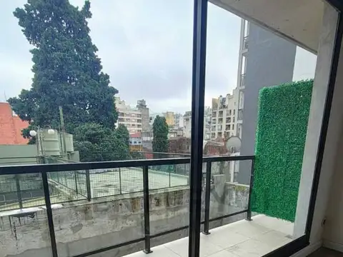 Luis Zaenz Peña 1000, Piso 0