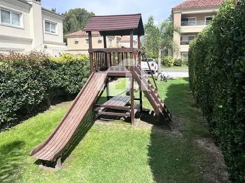 Departamento en Venta en Complejo Liquidambar, USD 155.000