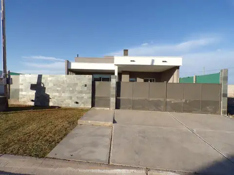 Venta casa en B° Las Retamas Maipú