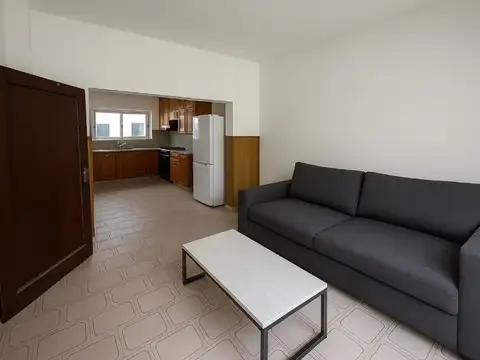 Depto Tipo Casa en Alquiler de 4 ambientes