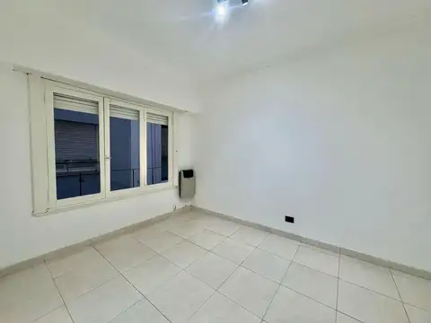 Venta departamento 3 ambientes al contrafrente, Guemes, Mar del Plata