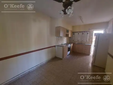 Casa en venta de 3 ambientes en Quilmes.