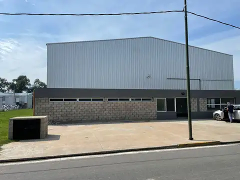 Galpon en Venta 46  mts Frente