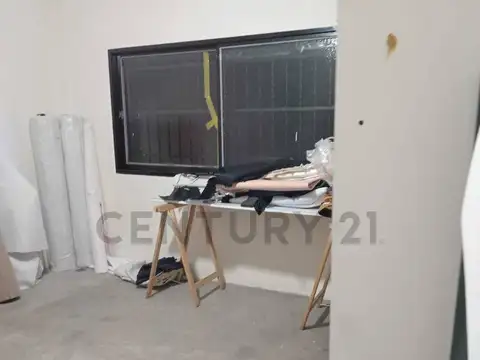 Galpon en Venta en Pompeya, USD 270.000