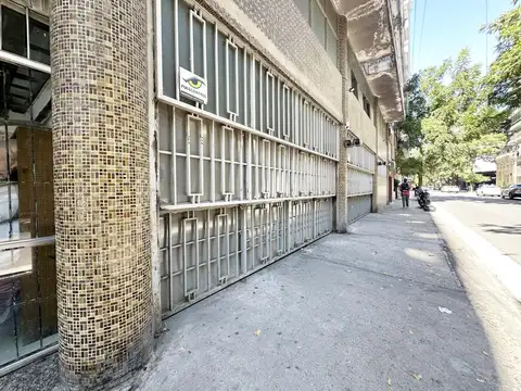 Cochera en Venta, Centro Rosario, en planta baja , excelente !