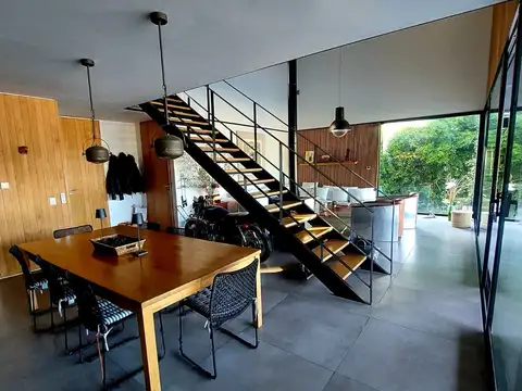 Casa en Boat Center alquiler temporal, al río con amarra