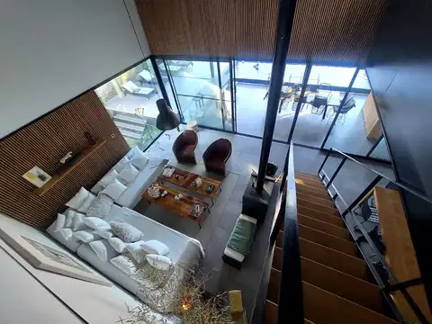 Casa en Boat Center alquiler temporal, al río con amarra