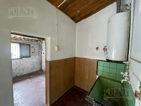 Casa en Alquiler con 2 cocheras